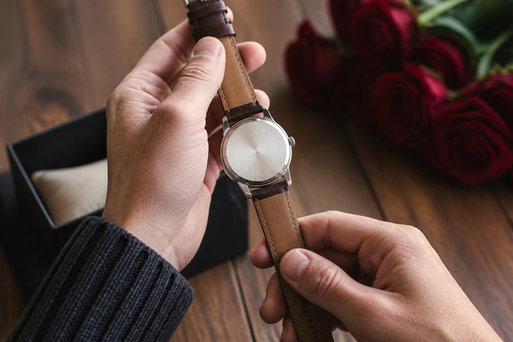 Custom Engraved Watches for Husband Anniversary