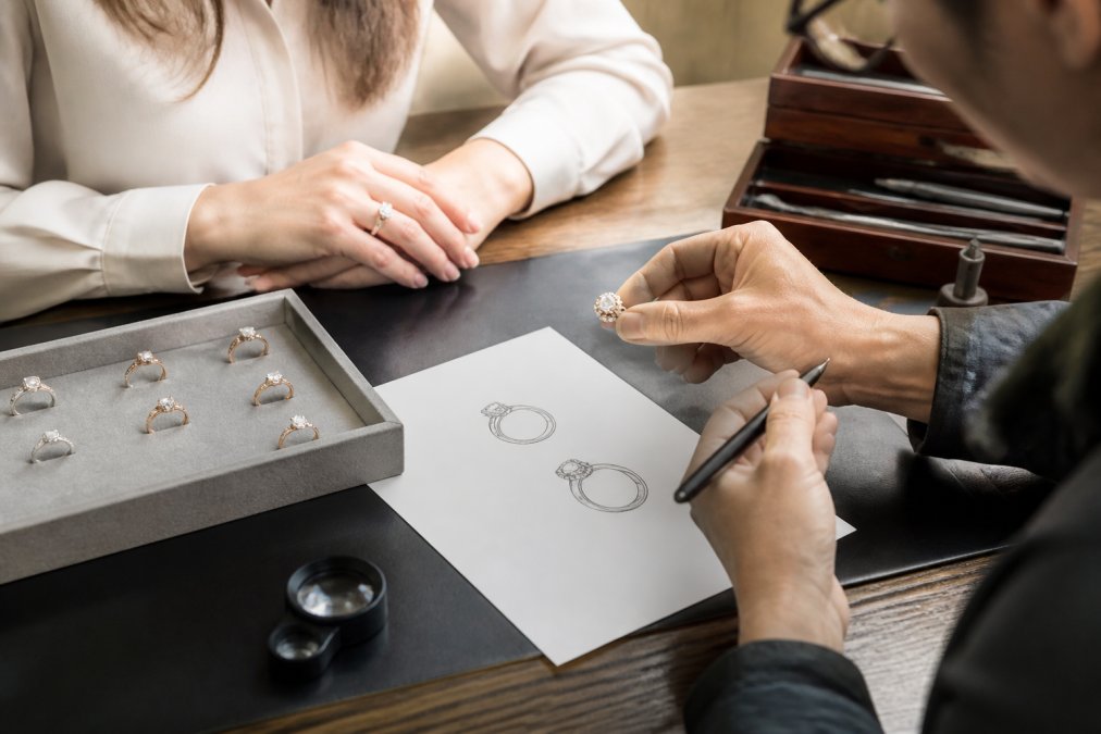 Tips for Buying Custom Jewelry: A Step-by-Step Guide